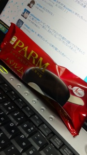 �p����